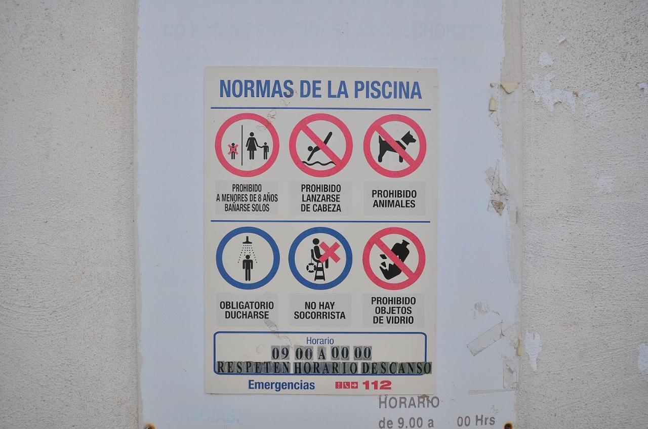 Agradable Adosado Con Piscina, Duchas Hidromasaje Villa Torrevieja Ngoại thất bức ảnh